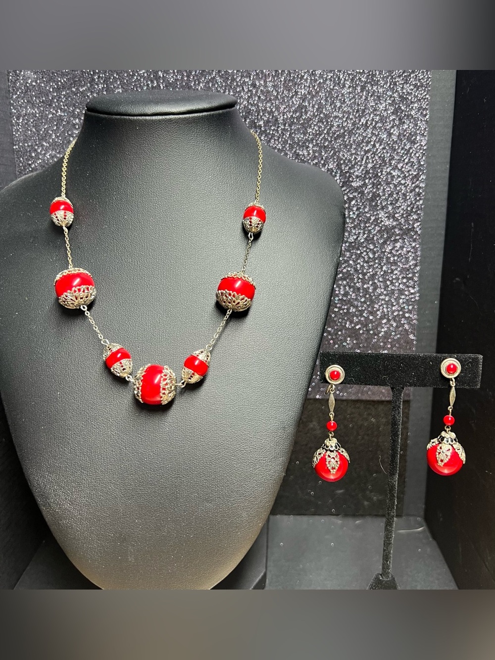 Czechoslovakian Elegant Red Bead Necklace & Drop Earrings Set